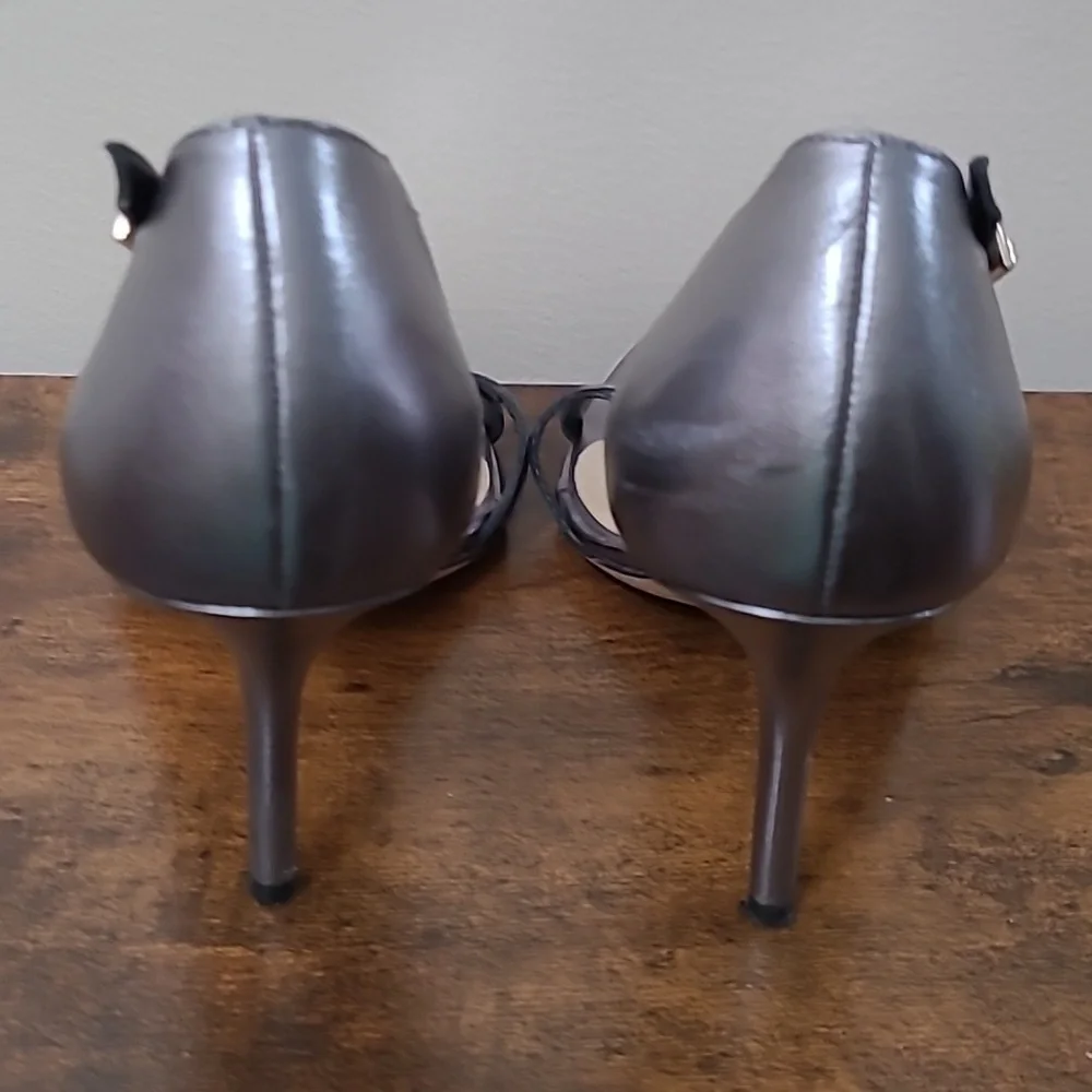 Kate Spade Metallic Silvery Grey Strappy Heeled Sandals size 8.5.